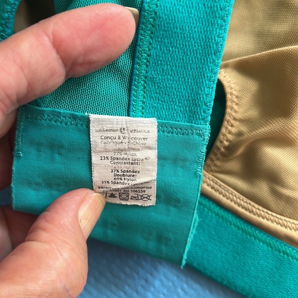 Lululemon Ta Ta Temer Ii, size 04 - Picture 8 of 12